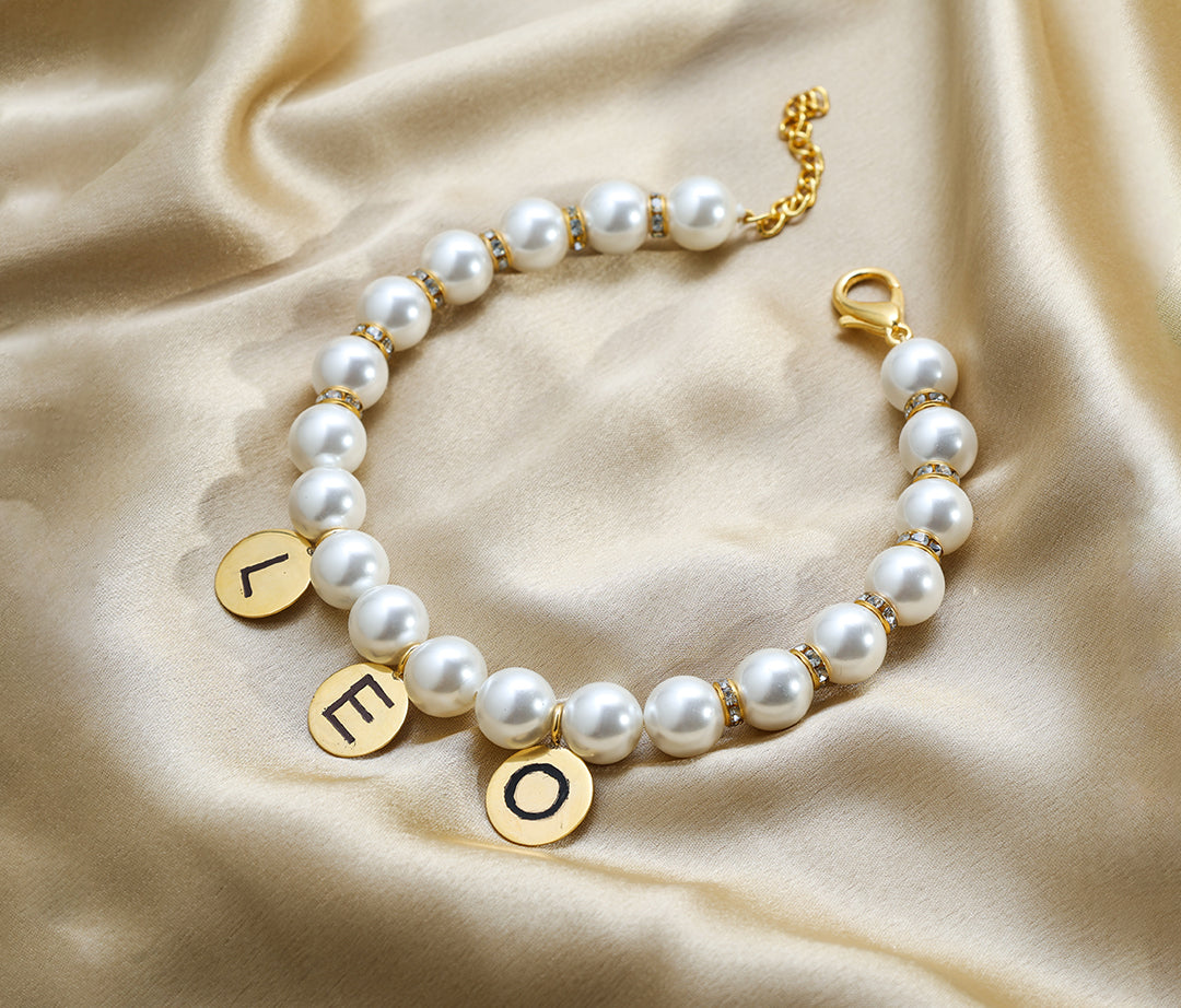 Custom Snowballs Jewellery From PawDrip